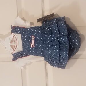 Tommy Hilfiger adorable 2 piece baby girls outfit with ruffles NWT 6/9 months